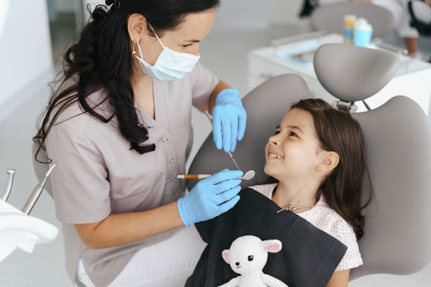 Best Emergency Tooth Extraction in Elroy, NC